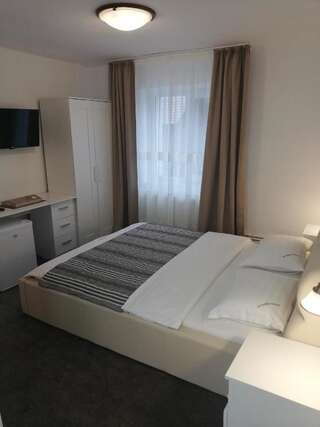 Гостевой дом Guest House Piatra Craiului Бран Двухместный номер с 1 кроватью-2