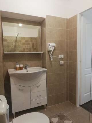Гостевой дом Guest House Piatra Craiului Бран Двухместный номер с 1 кроватью-5