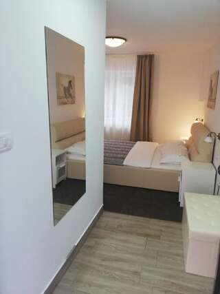 Гостевой дом Guest House Piatra Craiului Бран Двухместный номер с 1 кроватью-8