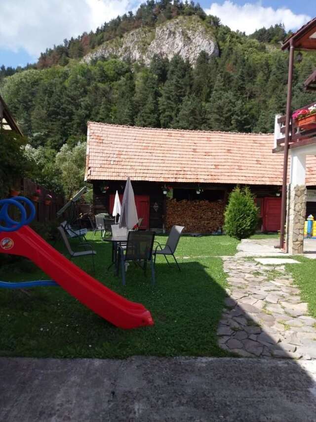 Гостевой дом Guest House Piatra Craiului Бран-19